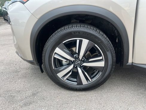 Certified 2023 Nissan Rogue SL AWD/4WD image 28
