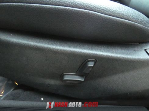Used 2009 Mercedes-Benz C 300 Sedan image 46