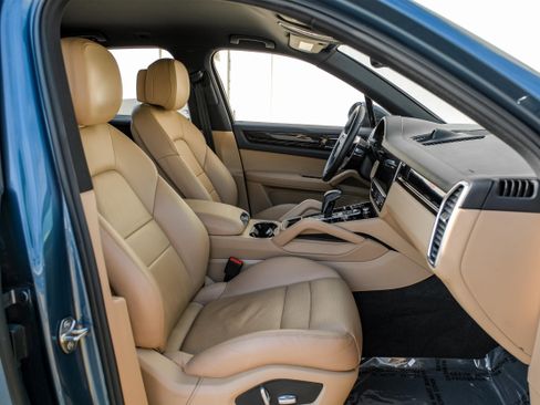 Used 2019 Porsche Cayenne image 29