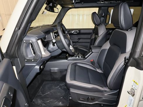 New 2025 Ford Bronco Outer Banks image 10