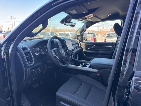 New 2026 RAM 1500 4x4 Crew Cab image 15