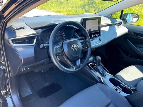 Used 2024 Toyota Corolla LE FWD image 8