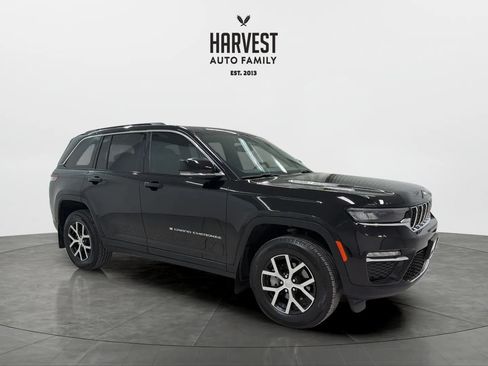Used 2024 Jeep Grand Cherokee Limited AWD/4WD image 9