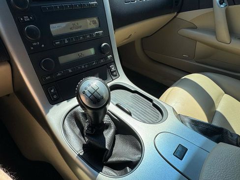 Used 2005 Chevrolet Corvette Coupe w/ Preferred Equipment Group image 13