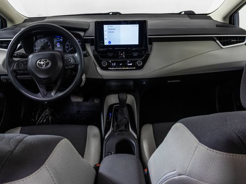 Used 2025 Toyota Corolla LE FWD image 21