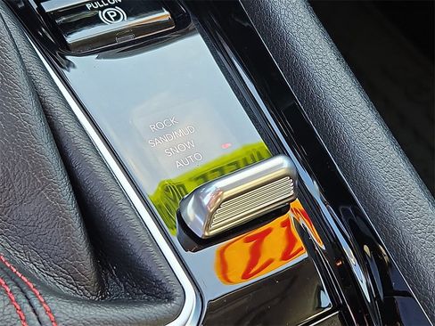 Used 2022 Jeep Compass Trailhawk w/ Trailhawk Convenience Group image 23