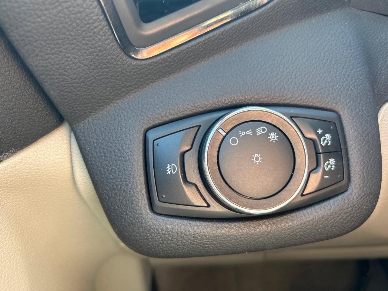 Used 2014 Ford Escape Titanium FWD image 16