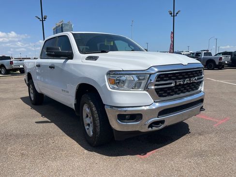 Used 2023 RAM 1500 Big Horn AWD/4WD image 9