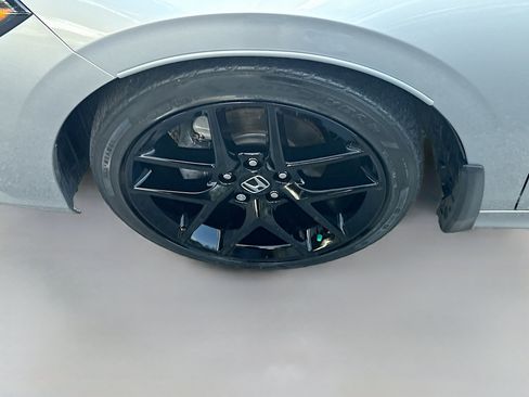 Used 2024 Honda Civic Sport image 35