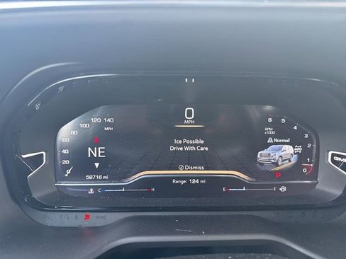 Used 2024 GMC Yukon Denali image 11