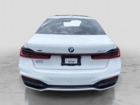 Used 2022 BMW 750i xDrive w/ Executive Package AWD/4WD image 4