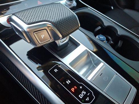 Used 2023 Audi RS Q8 image 15