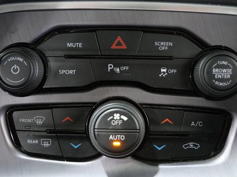 Used 2017 Dodge Challenger R/T Plus RWD image 20