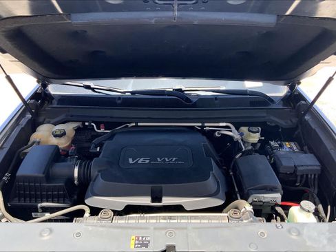 Used 2016 GMC Canyon SLE RWD image 9