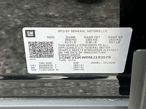 Used 2021 Chevrolet Traverse LT image 19