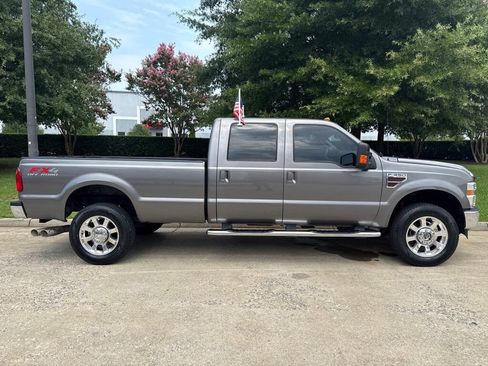 Used 2010 Ford F350 Lariat AWD/4WD image 2
