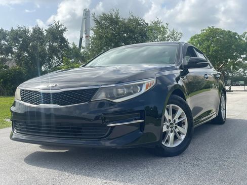 Used 2016 Kia Optima LX FWD image 2