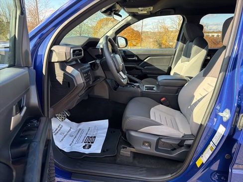 Used 2024 Toyota Tacoma TRD Sport image 13