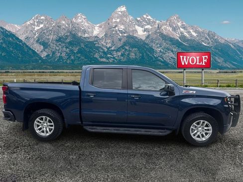 Used 2022 Chevrolet Silverado 1500 RST w/ Convenience Package II AWD/4WD image 4