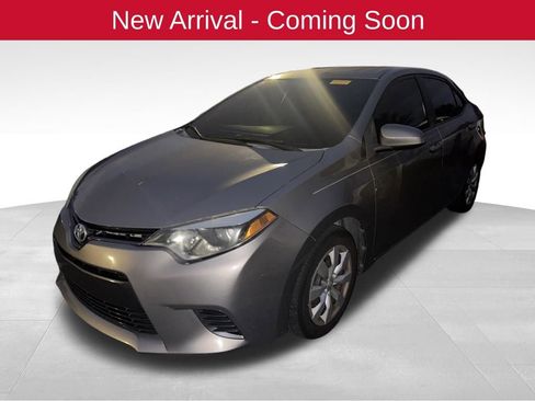 Used 2015 Toyota Corolla LE FWD image 1
