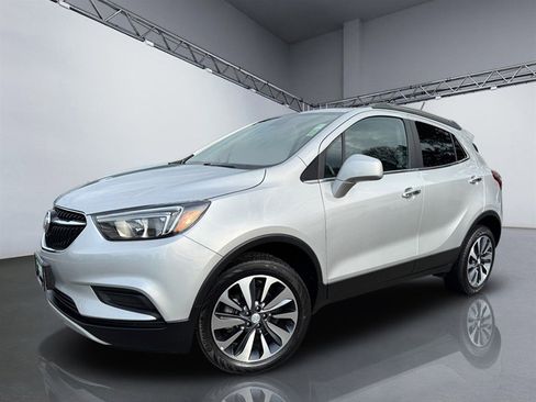 Used 2022 Buick Encore Preferred AWD/4WD image 25