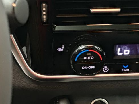 Used 2023 Nissan Rogue SL w/ SL Premium Package AWD/4WD image 28