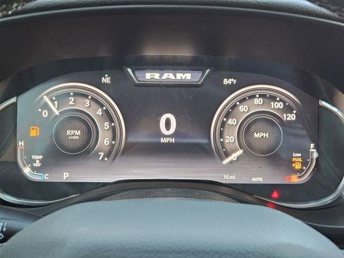 New 2026 RAM 1500 4x4 Crew Cab image 18