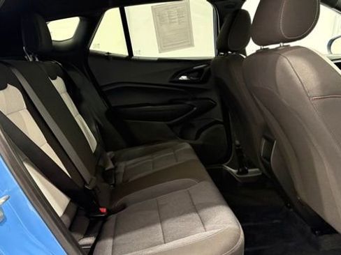 Used 2024 Chevrolet Trax RS w/ Sunroof Package image 26