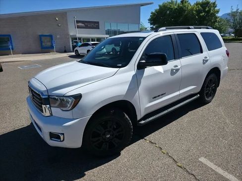 Used 2019 Toyota Sequoia TRD Sport w/ TRD Sport Premium Package AWD/4WD image 8
