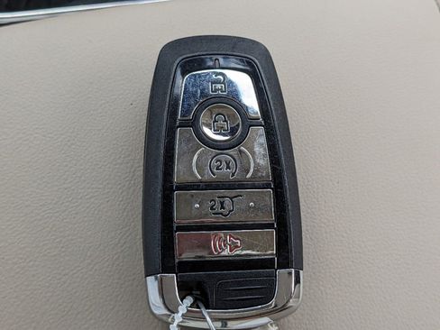 Certified 2023 Lincoln Nautilus Reserve w/ Equipment Group 202A image 33