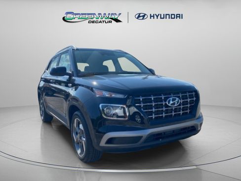 Certified 2025 Hyundai Venue SEL FWD image 1