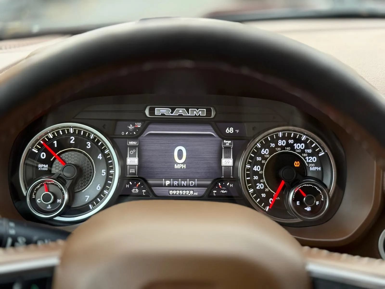 Used 2019 RAM 1500 Laramie AWD/4WD image 16