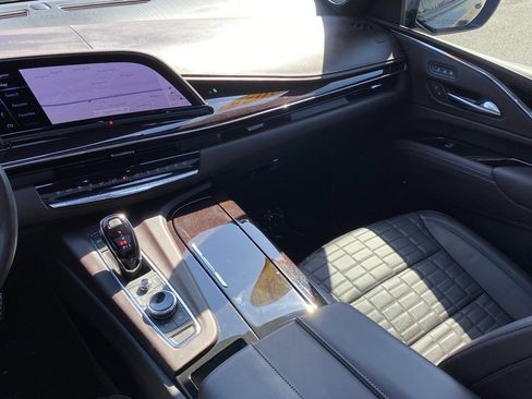 Used 2024 Cadillac Escalade Sport Platinum w/ LPO, Floor Liner Package image 30