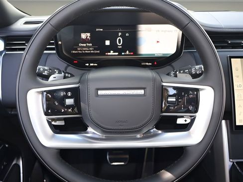 New 2026 Land Rover Range Rover Long Wheelbase Autobiography AWD/4WD image 19