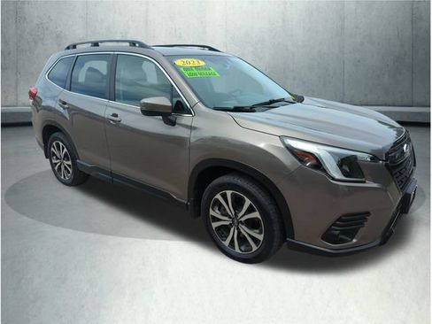 Used 2023 Subaru Forester Limited AWD/4WD image 8