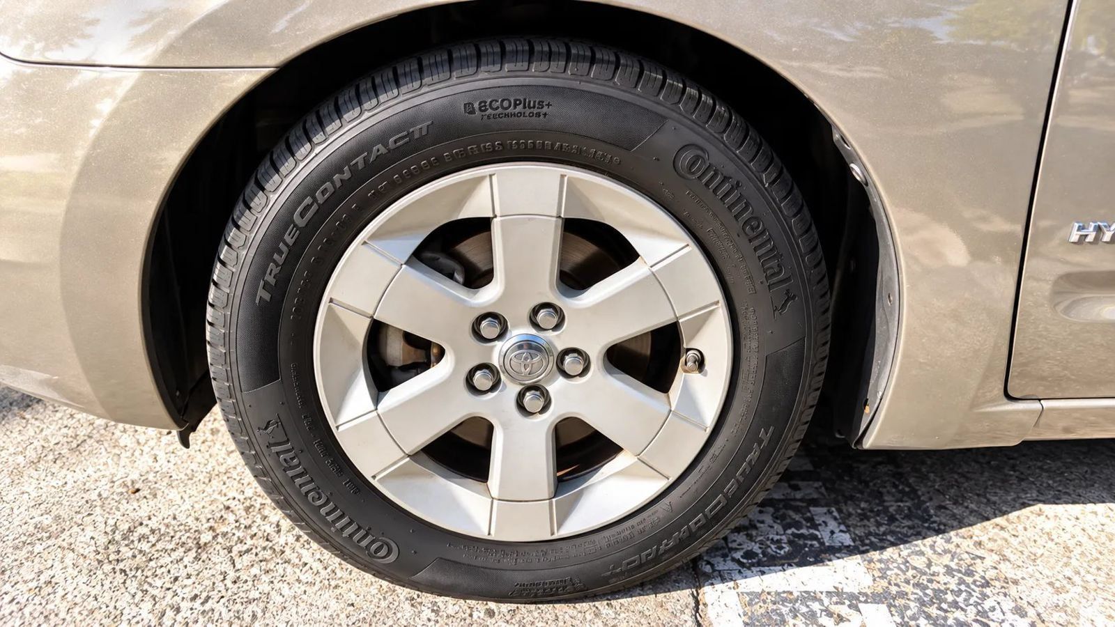 Used 2006 Toyota Prius FWD image 2