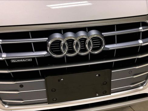 Used 2018 Audi Q5 Premium Plus image 30