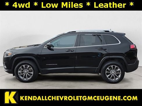 Used 2021 Jeep Cherokee Latitude Lux image 2
