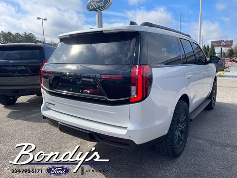 New 2026 Ford Expedition Platinum w/ Stealth Appearance Package image 12