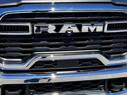 Certified 2026 RAM 2500 Big Horn AWD/4WD image 30