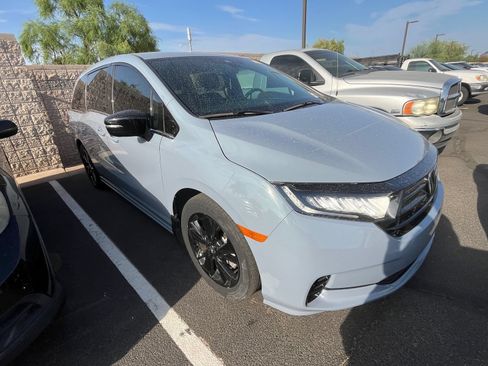Used 2024 Honda Odyssey Sport image 5