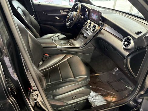 Used 2021 Mercedes-Benz GLC 300 4MATIC image 47