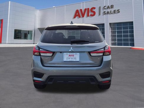 Used 2025 Mitsubishi Outlander Sport SE AWD/4WD image 6