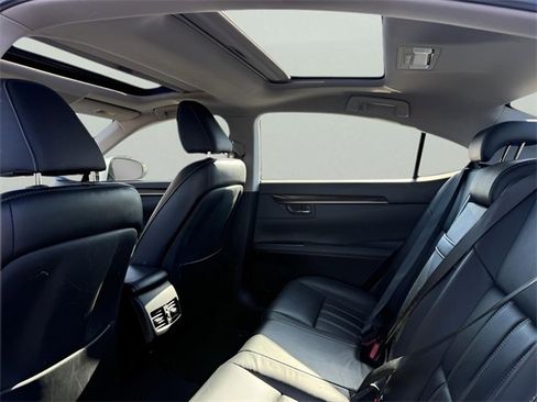 Used 2018 Lexus ES 350 image 19