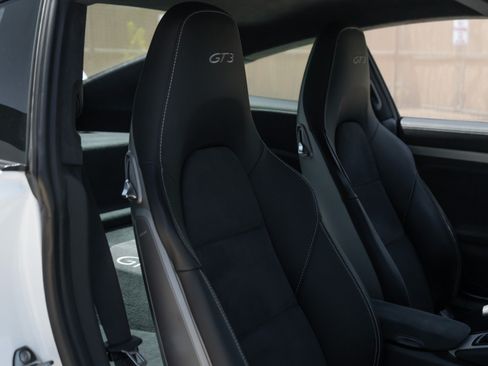 Used 2015 Porsche 911 GT3 RWD image 29