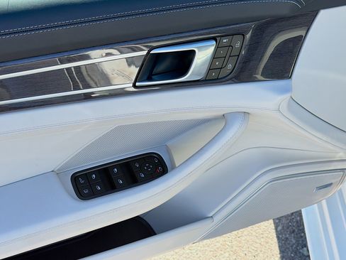 Used 2023 Porsche Panamera 4S w/ Premium Package image 22