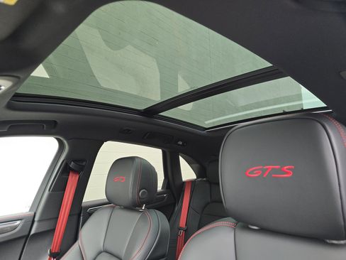 New 2026 Porsche Macan GTS image 13