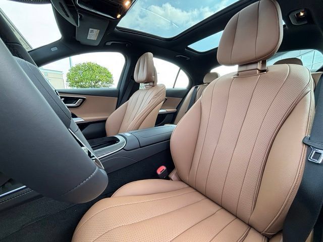 New 2027 Mercedes-Benz E 350 4MATIC Sedan image 30