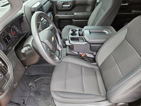 Used 2026 Chevrolet Silverado 1500 Custom w/ LPO, Dark Essentials Package RWD image 17