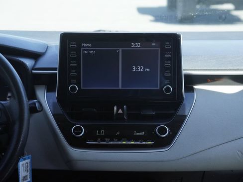 Used 2020 Toyota Corolla LE w/ Carpet Mat Package (TMS) FWD image 29